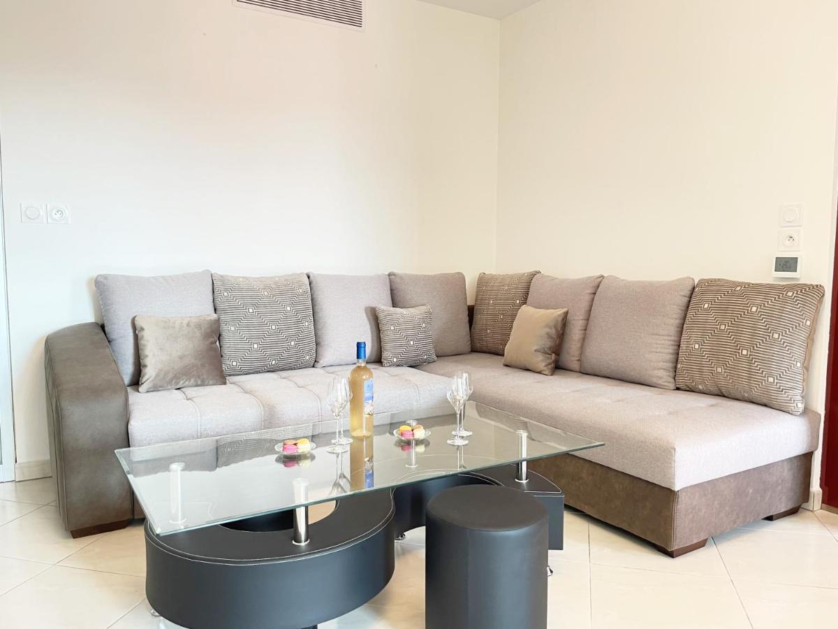 Tres Bel Appartement -Residence Avec Piscine Sur Le Toit Et Vue Panoramique Сен-Рафаэль Экстерьер фото