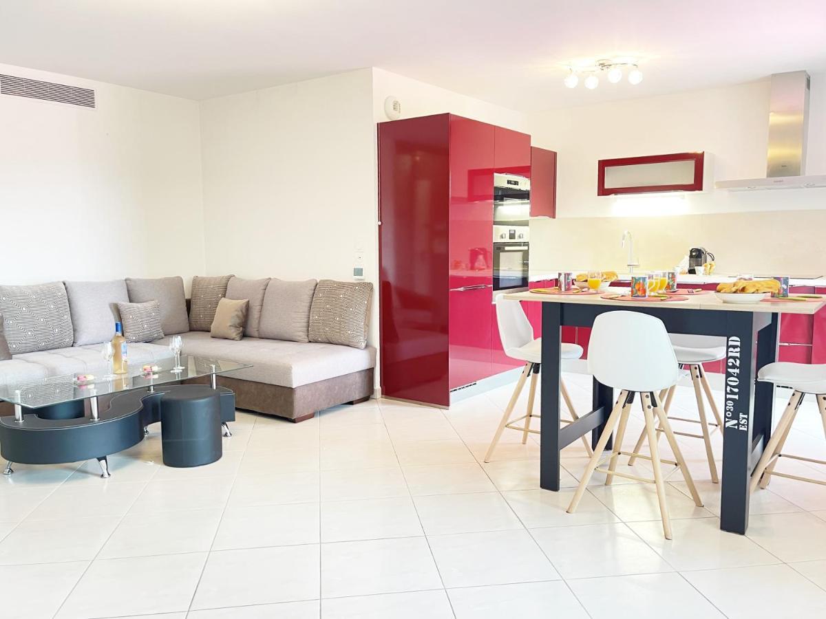 Tres Bel Appartement -Residence Avec Piscine Sur Le Toit Et Vue Panoramique Сен-Рафаэль Экстерьер фото